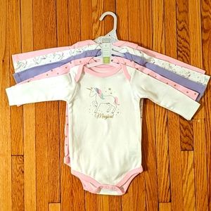 5 pack of onesies